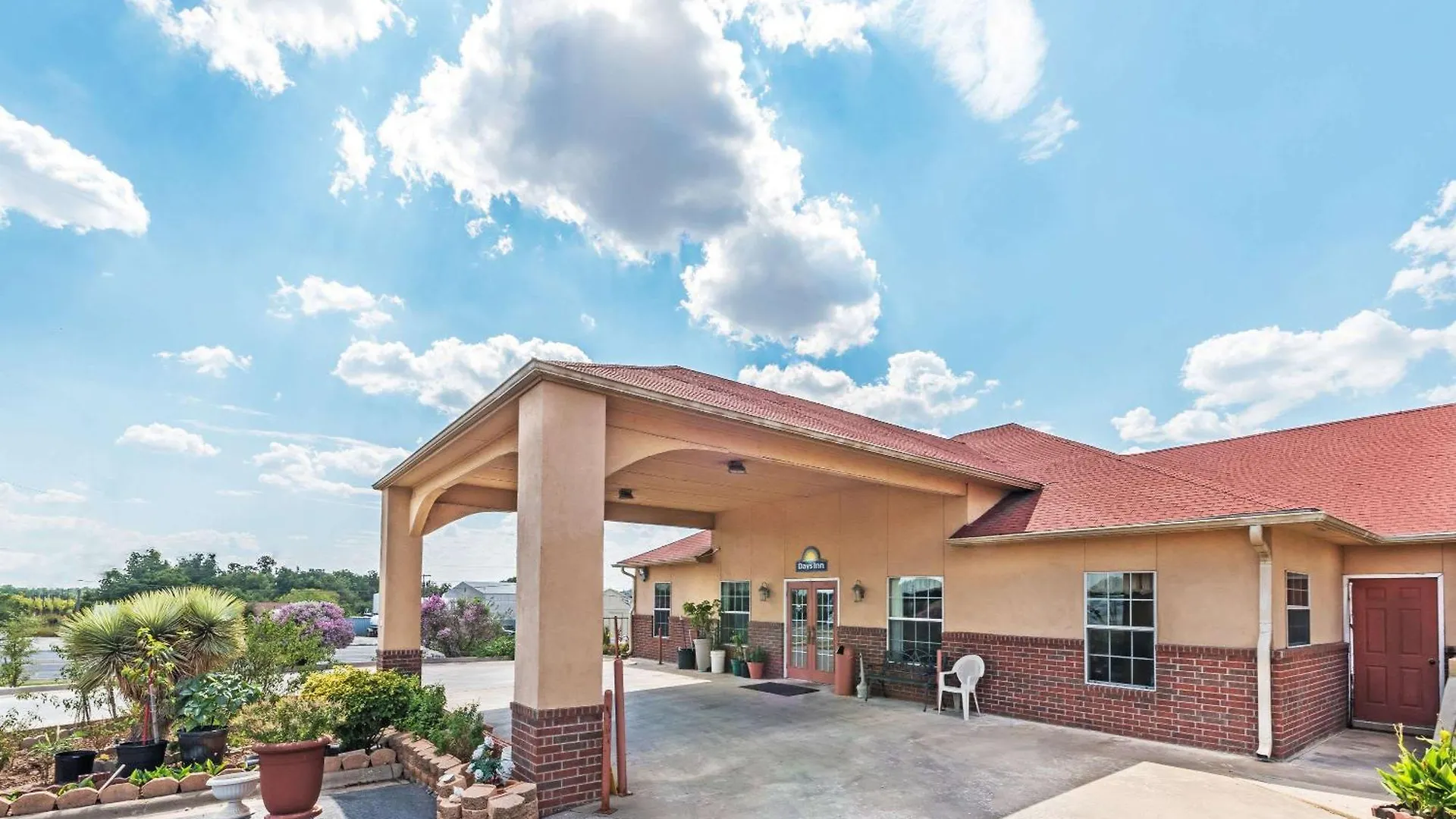 4 Smart Days Inn By Wyndham Hotels In Texas Worth Booking